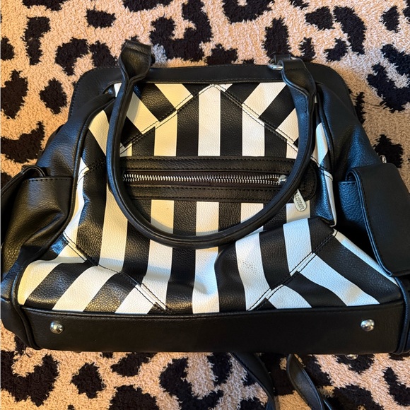 Killstar Black and White  Striped Shoulder Bag - Picture 3 of 10